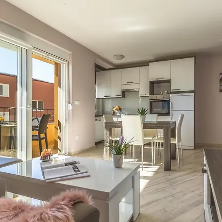 Apartment Andela 4
